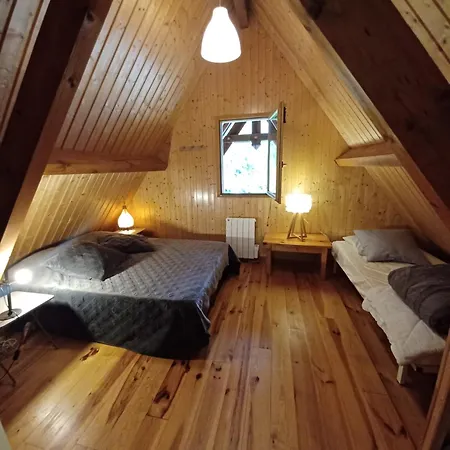 Chalet 9 
